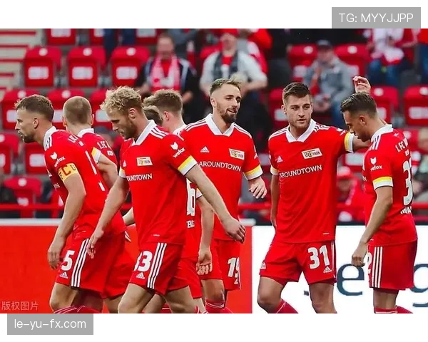 德甲争冠黑马表现稳健，未来竞争力持续提升引关注