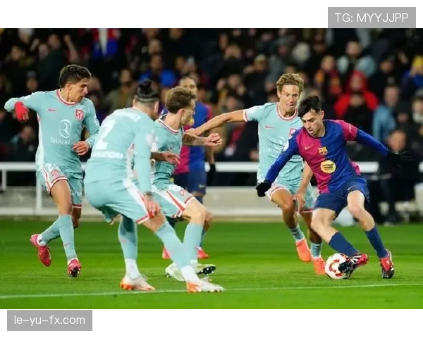 佩德里 vs 伊涅斯塔：巴萨中场组织核心的传承与差异