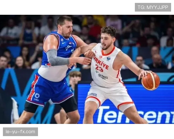 申京高位挡拆对抗约基奇制造错位内线效率较上季提升